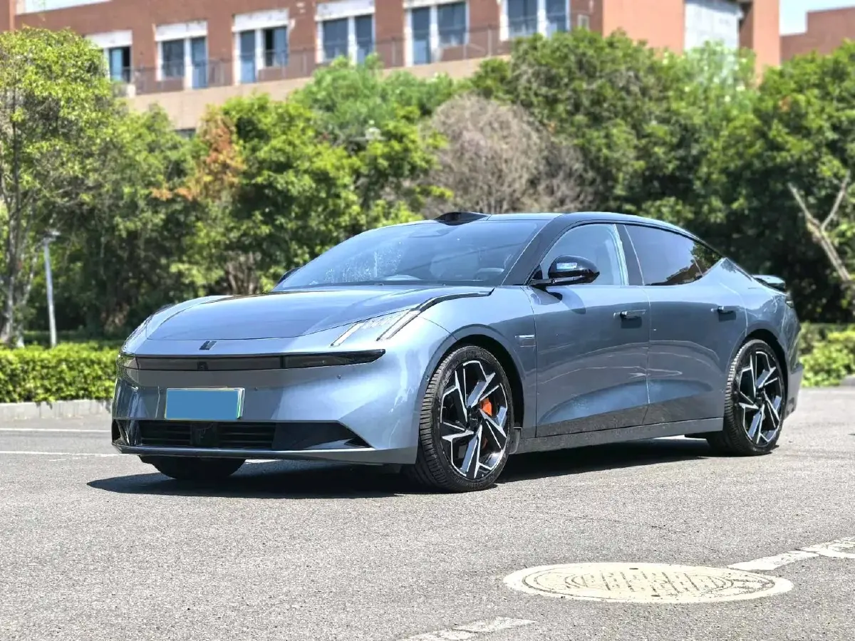 2025 LYNK&CO Z10 BEV 95KWH