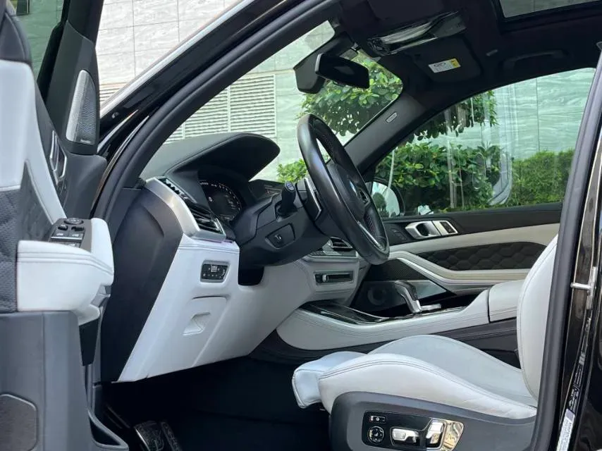 2020 BMW X5 M 4.4T 600HP V8 8AT,autocango,china used car exporter,china ev exporter,chinese used car exporter,chinese used ev exporter