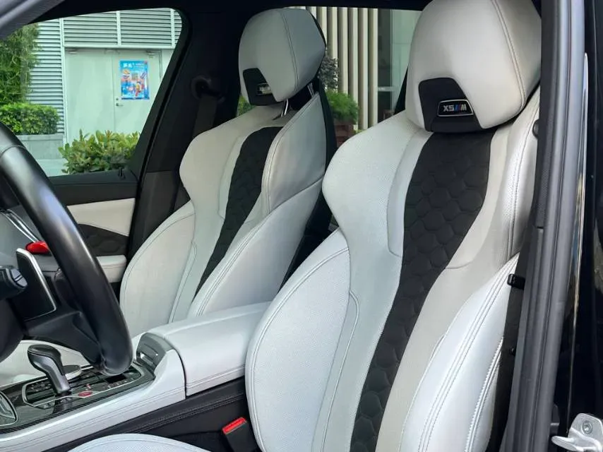 2020 BMW X5 M 4.4T 600HP V8 8AT,autocango,china used car exporter,china ev exporter,chinese used car exporter,chinese used ev exporter