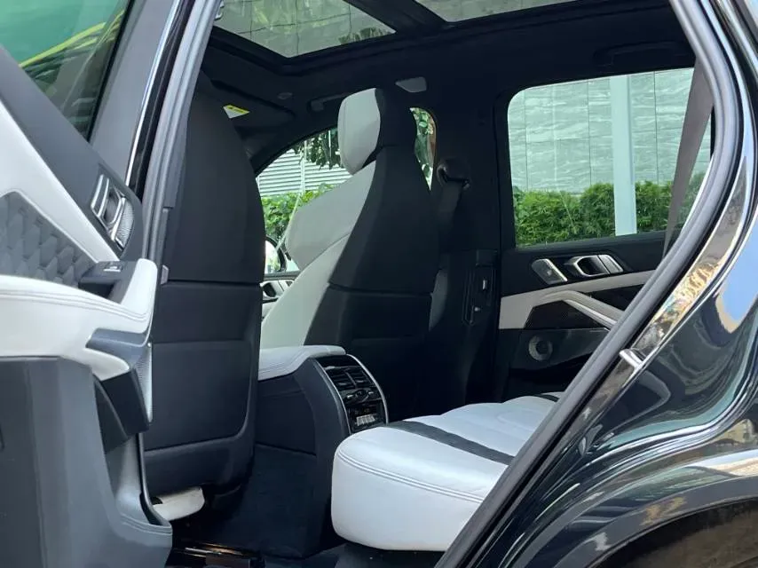 2020 BMW X5 M 4.4T 600HP V8 8AT,autocango,china used car exporter,china ev exporter,chinese used car exporter,chinese used ev exporter