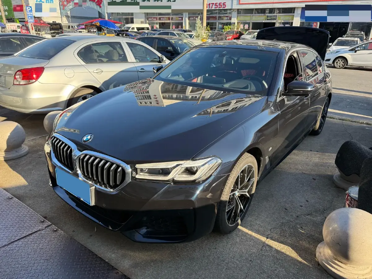 2023 BMW 5 Series 2.0T 245HP L4 8AT