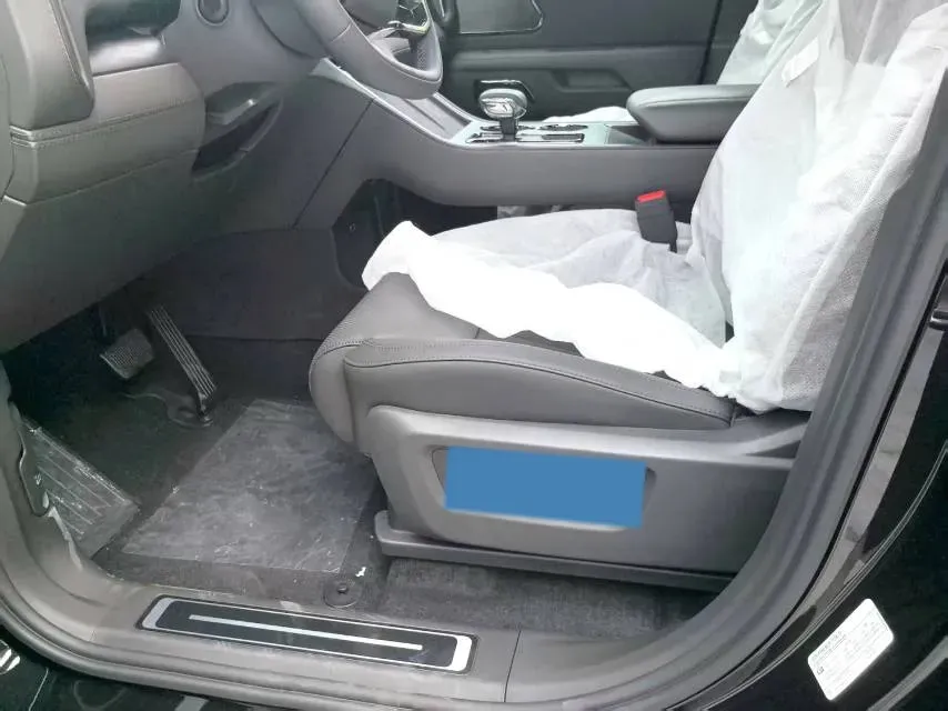 2024 ROX 01 1.5T 152HP L4 REEV 44.5KWH,autocango,china used car exporter,china ev exporter,chinese used car exporter,chinese used ev exporter