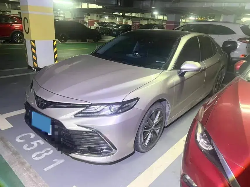 2021 Toyota Camry 2.5L 209HP L4 8AT