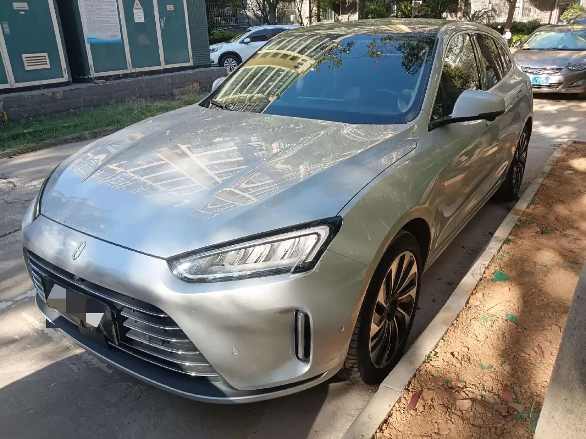 2022 HIMA AITO M5 Range Extended 125HP REEV 40KWH