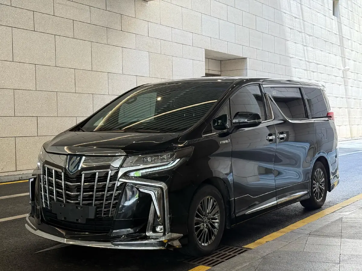 2020 Toyota Alphard 2.5L 117HP L4 E-CVT Hybrid