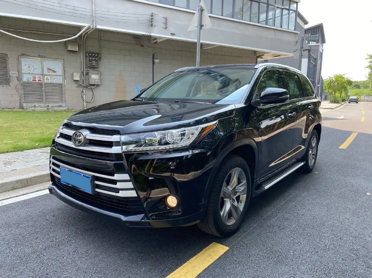 2021 Toyota Highlander 2.0T 220HP L4 6AT
