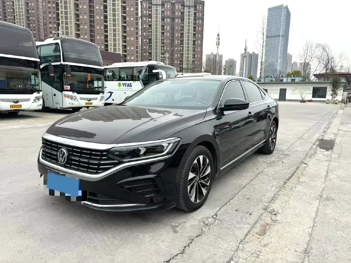 2023 Volkswagen Passat 1.4T 150HP L4 7DCT