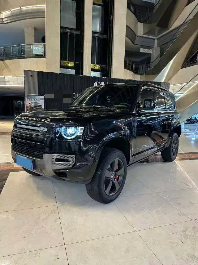2023 Land Rover Defender 3.0T 400HP L6 8AT
