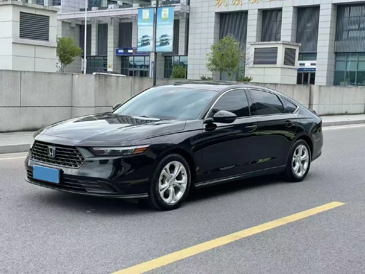2023 Honda Accord 1.5T 192HP L4 CVT