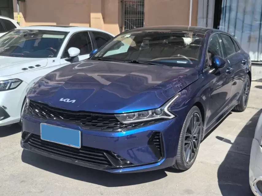 2021 Kia K5 2.0T 240HP L4 8AT