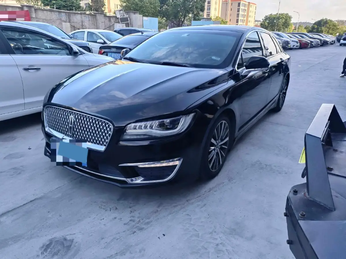 2017 Lincoln MKZ 2.0T 203HP L4 6AT