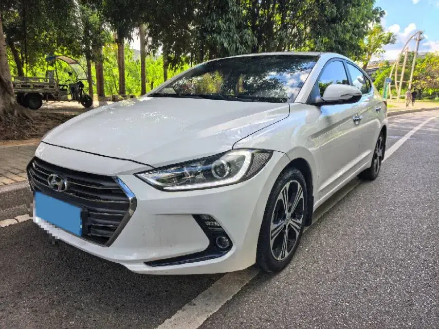 2018 Hyundai Elantra 1.4T 130HP L4 7DCT