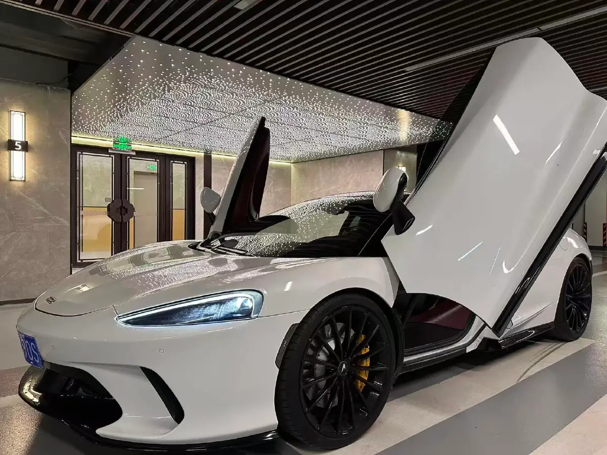 2019 McLaren GT 4.0T 620HP V8 7DCT