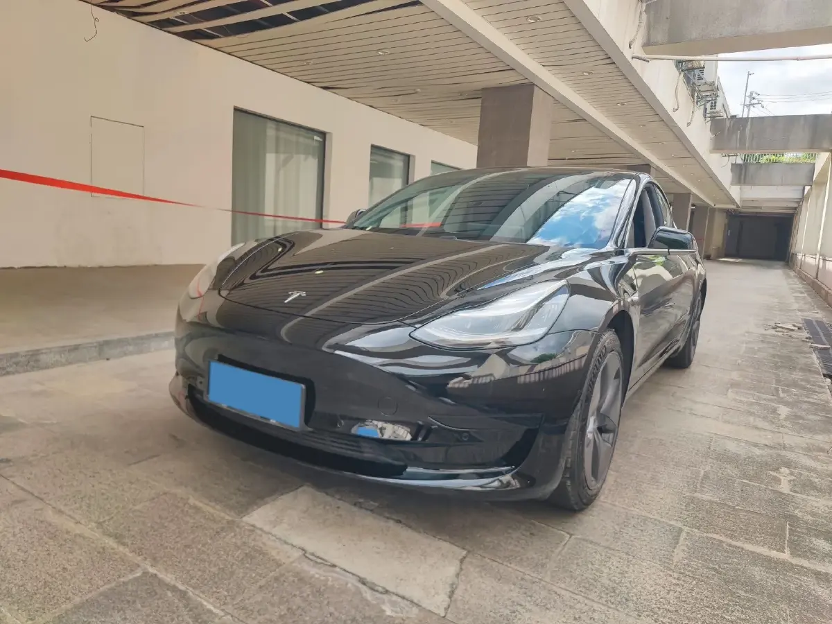 2020 Tesla Model 3 BEV 52KWH