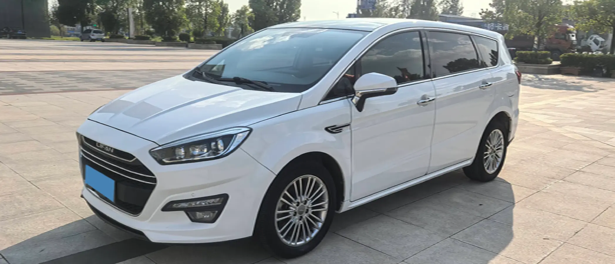 2017 LiFan XuanLang 1.5T 141HP L4 8AT