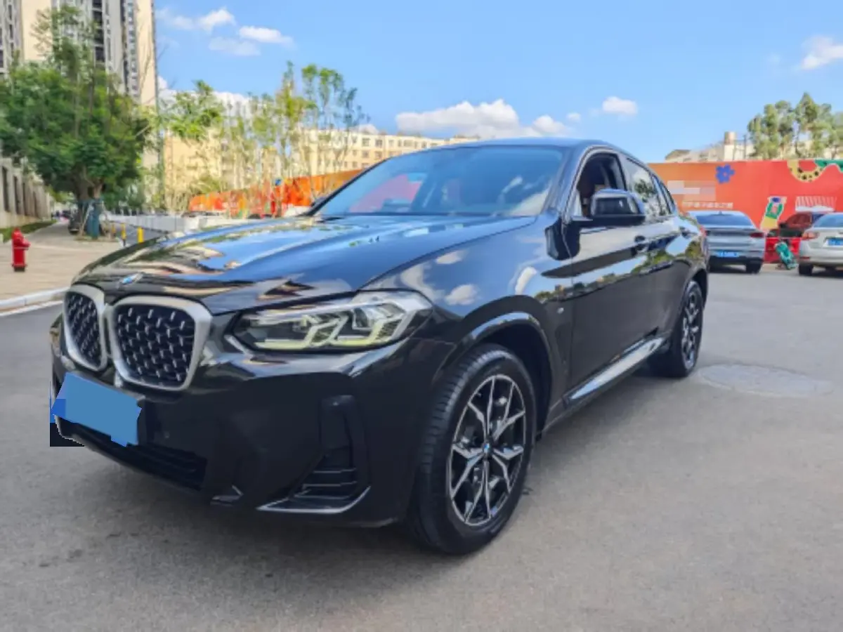 2022 BMW X4 2.0T 245HP L4 8AT