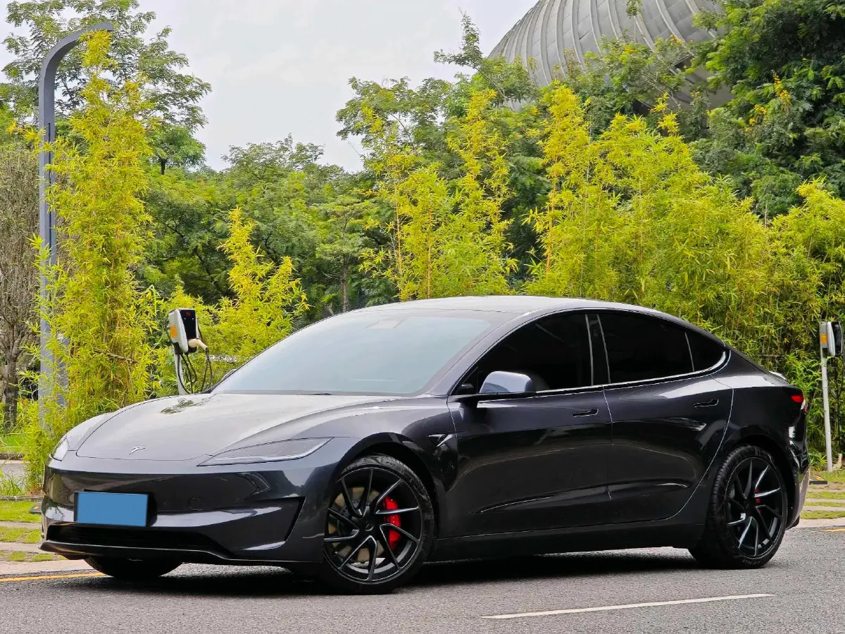 2024 Tesla Model 3 BEV 78.4KWH