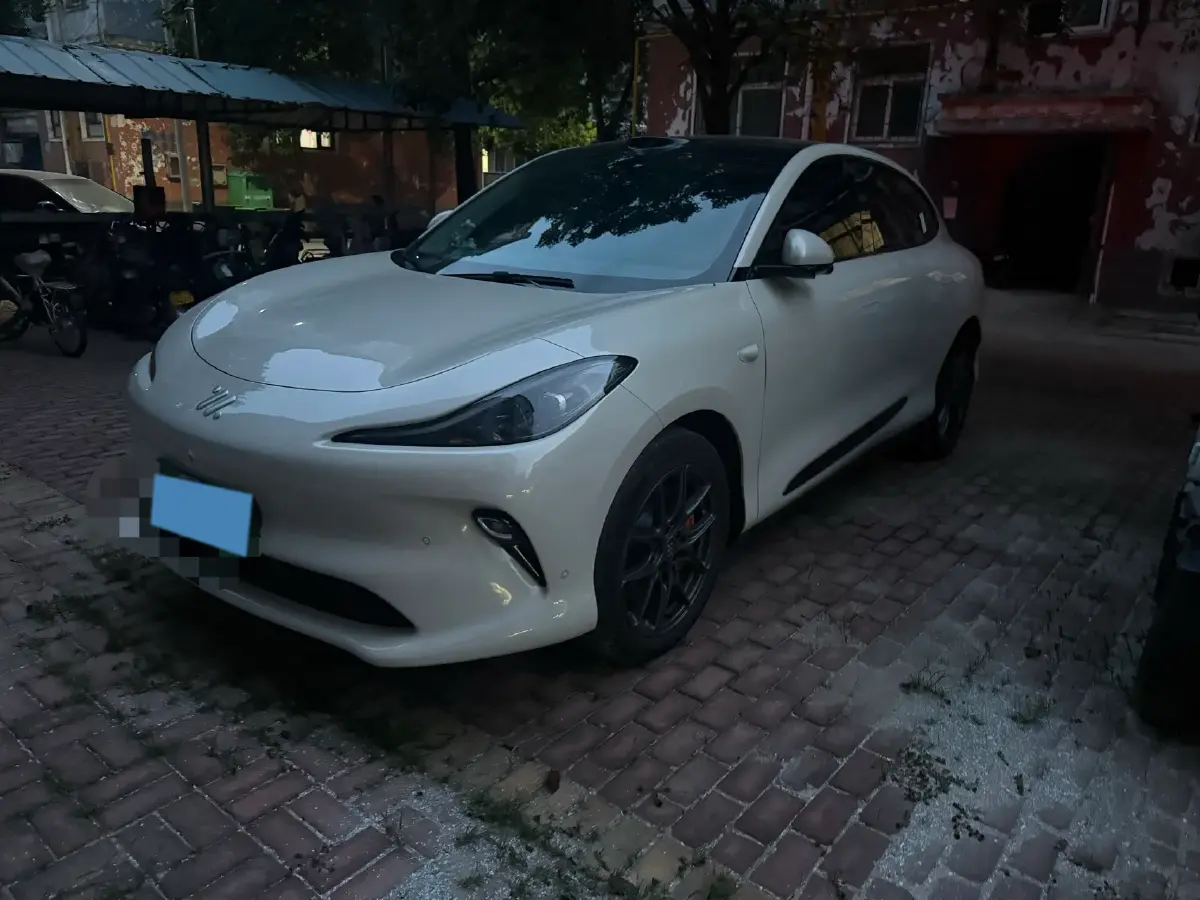 2025 IM LS6 BEV 75KWH