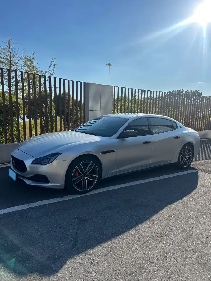 2018 Maserati Quattroporte 3.0T 350HP V6 8AT