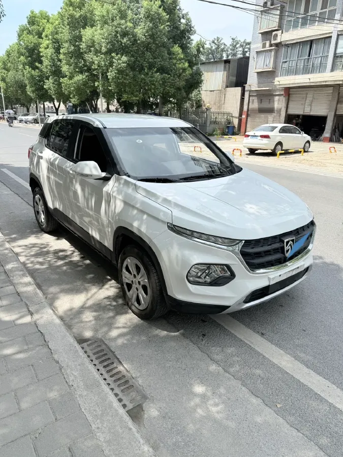 2014 BaoJun 610 1.5L 112HP L4 5MT,autocango,china used car exporter,china ev exporter,chinese used car exporter,chinese used ev exporter