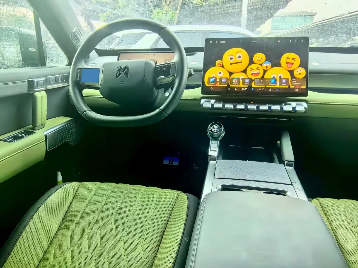 2025 M Hero WarriorM817 1.5T 197HP L4 2DHT PHEV,autocango,china used car exporter,china ev exporter,chinese used car exporter,chinese used ev exporter