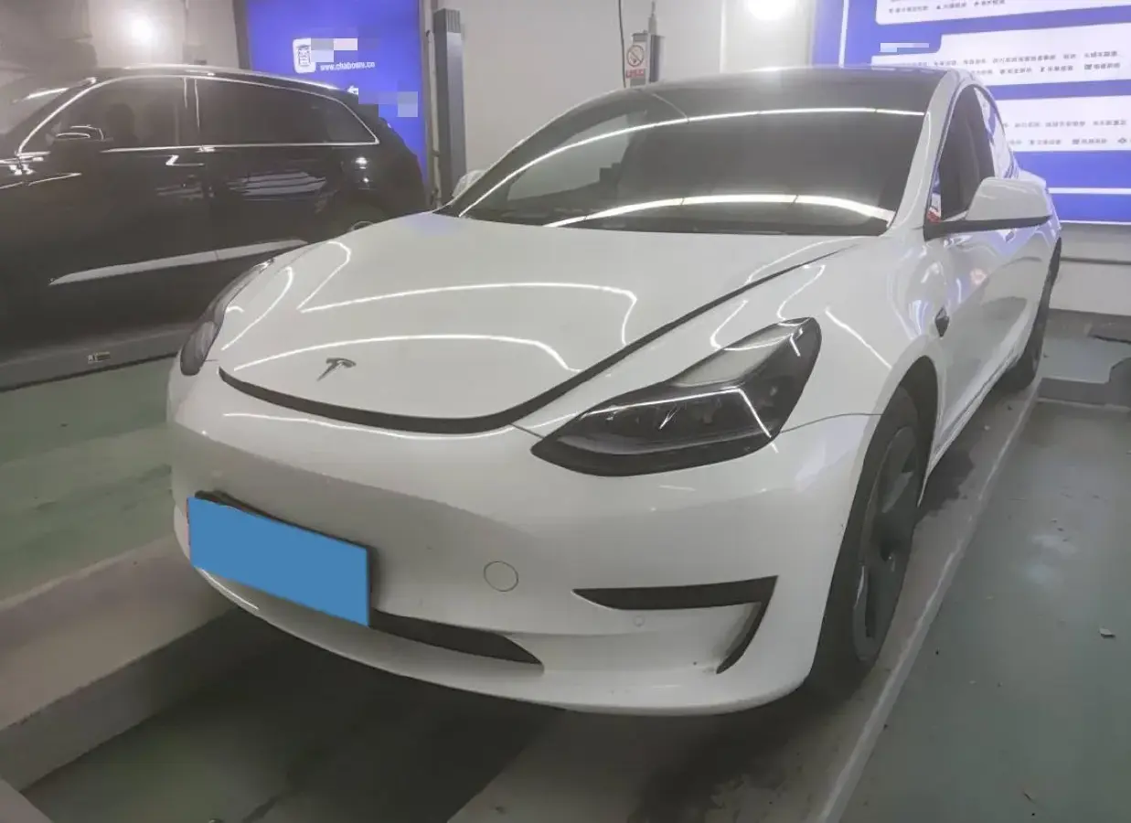 2022 Tesla Model 3 BEV 60KWH
