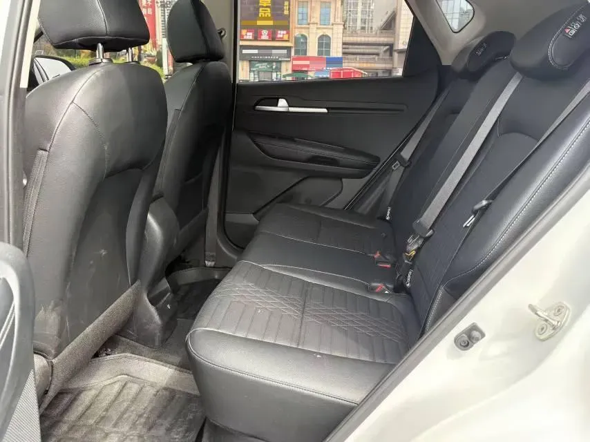 2024 Kia Sonet 1.5L 115HP L4 CVT,autocango,china used car exporter,china ev exporter,chinese used car exporter,chinese used ev exporter
