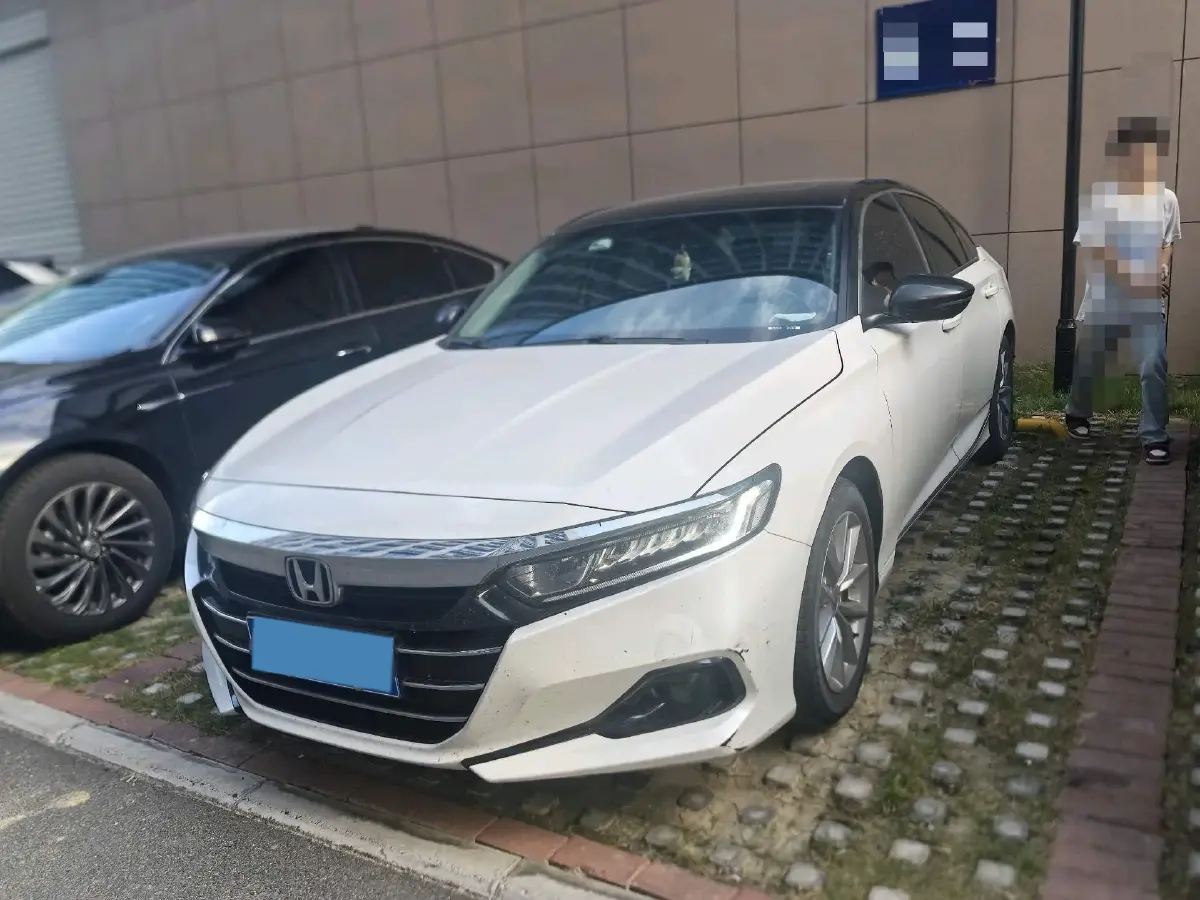 2022 Honda Accord 1.5T 194HP L4 CVT