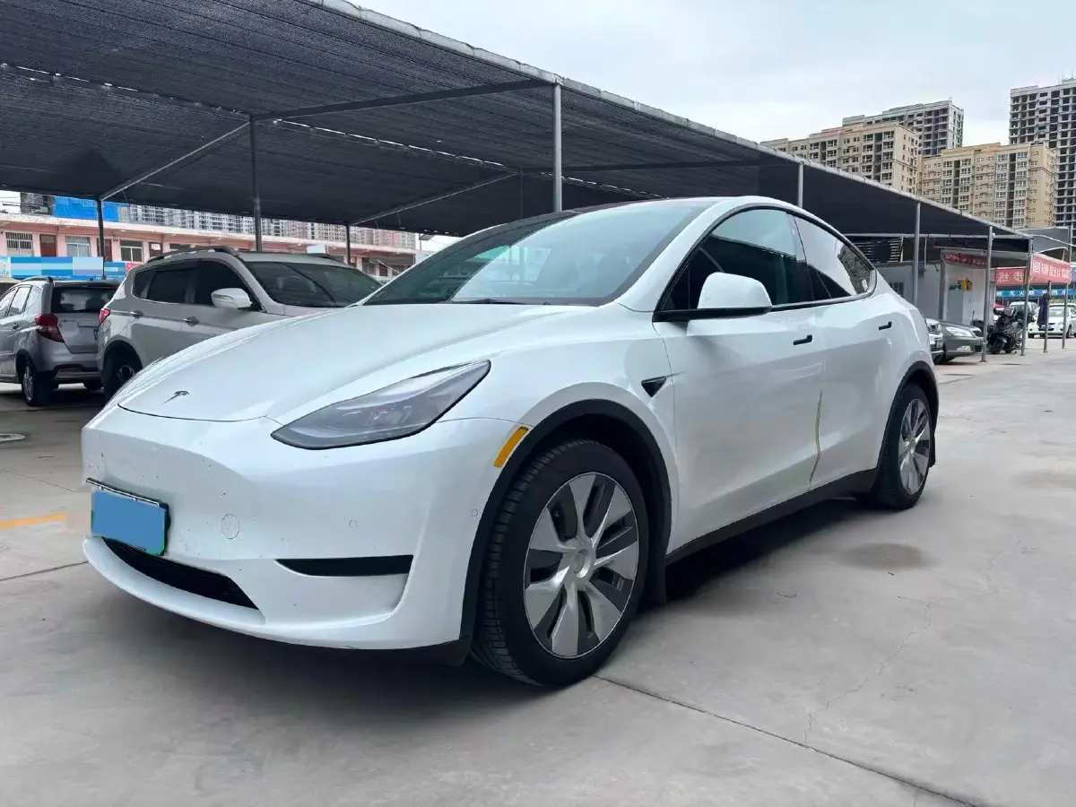 2022 Tesla Model Y BEV 60KWH