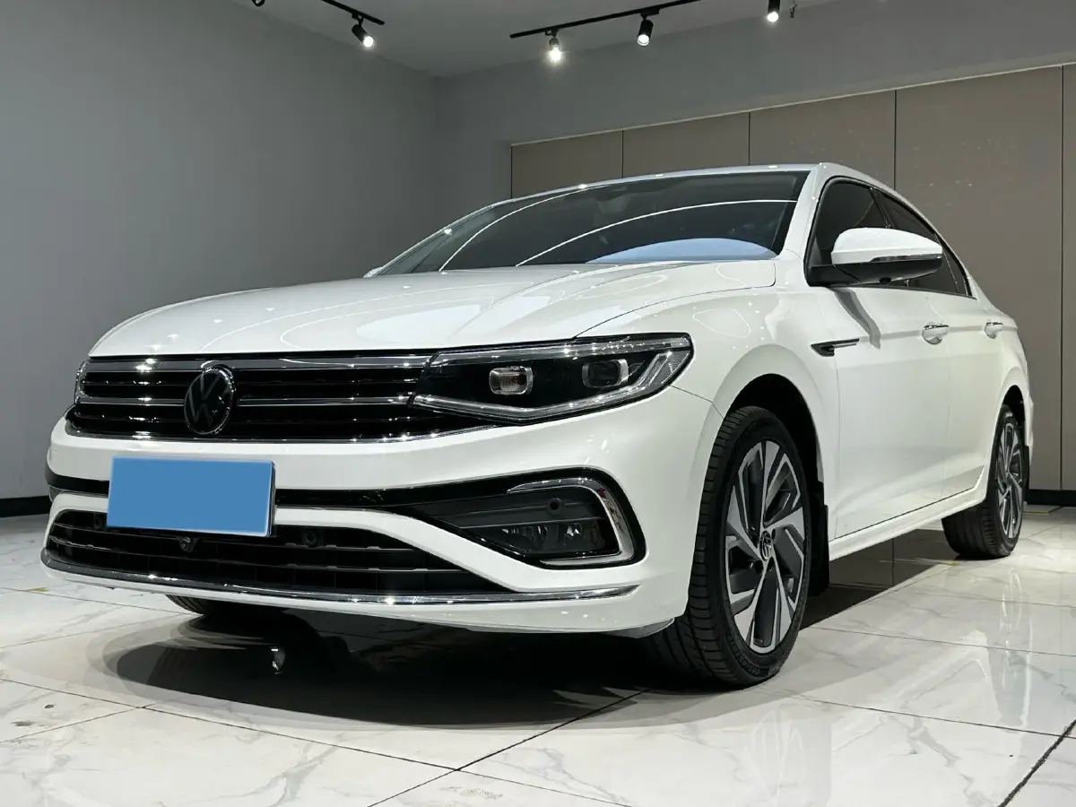 2023 Volkswagen Bora 1.4T 150HP L4 7DCT