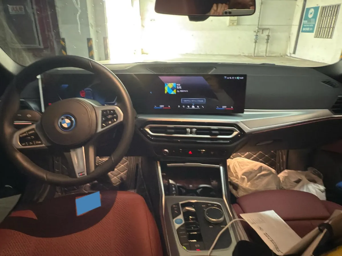 2023 BMW i4 BEV 83.9KWH,autocango,china used car exporter,china ev exporter,chinese used car exporter,chinese used ev exporter