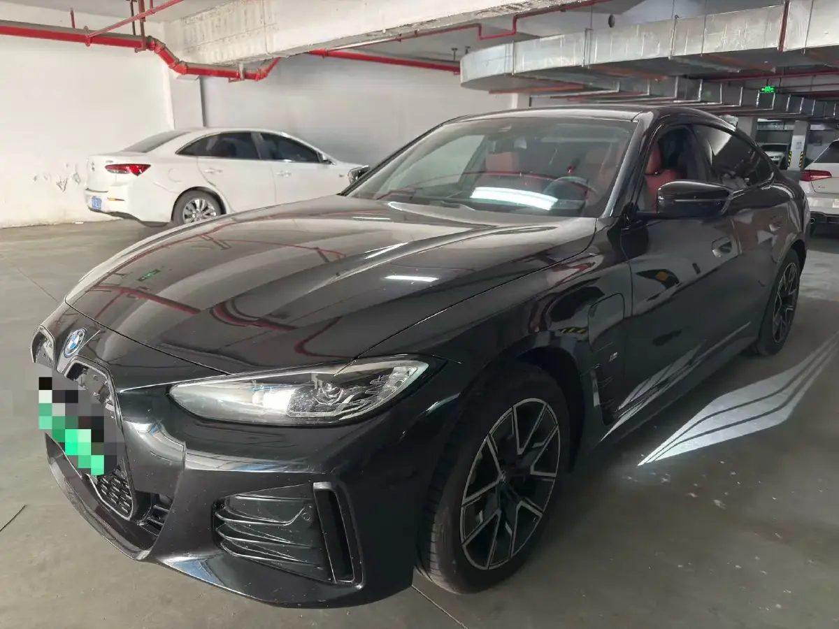 2023 BMW i4 BEV 83.9KWH