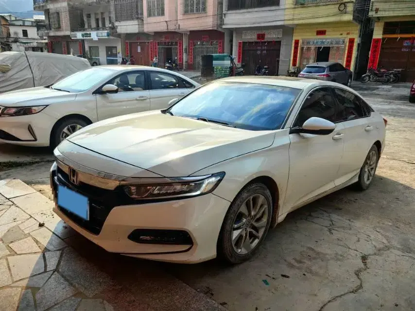 2018 Honda Accord 1.5T 194HP L4 CVT