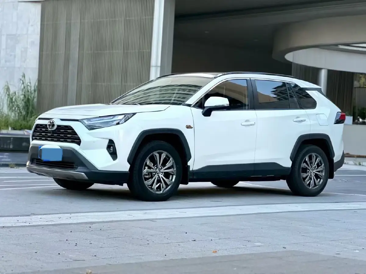 2023 Toyota RAV4 2.0L 171HP L4 CVT
