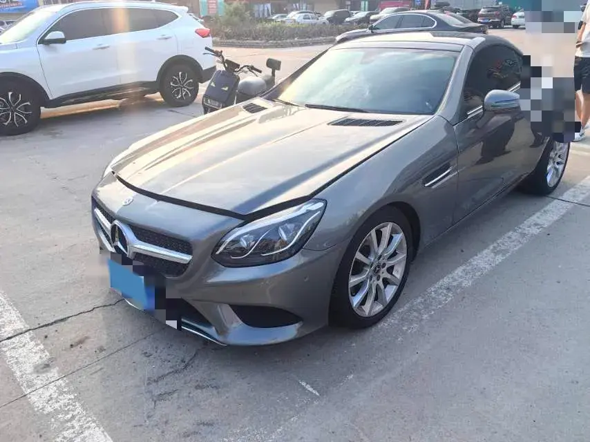 2018 Mercedes-Benz SLC Class 2.0T 211HP L4 9AT