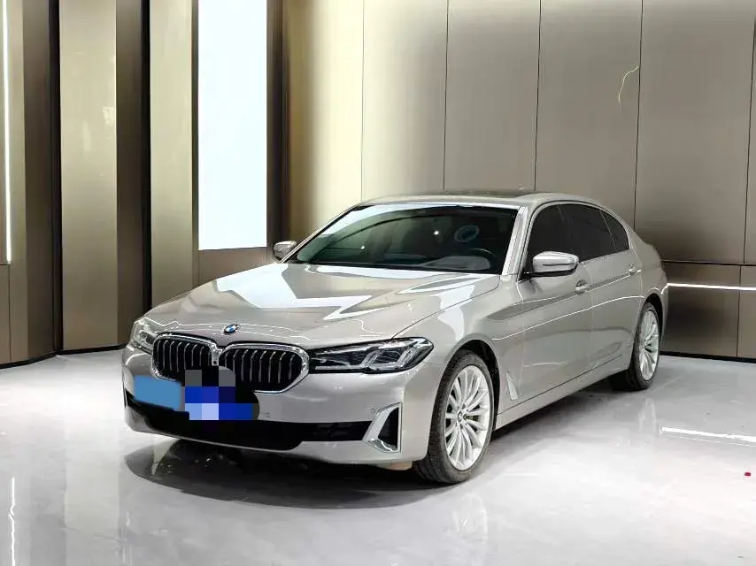 2021 BMW 5 Series 2.0T 252HP L4 8AT
