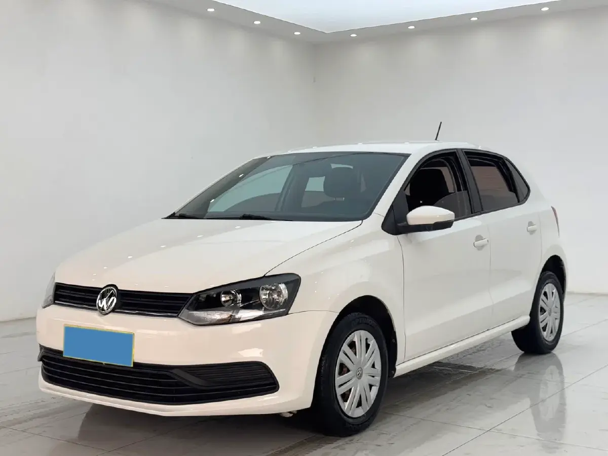 2016 Volkswagen Polo 1.4L 90HP L4 6AT