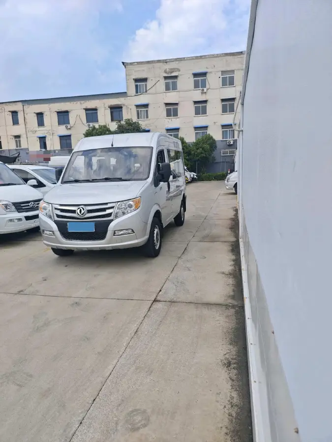 2018 DongFeng DFAC YuFeng 2.5T 136HP L4 6MT