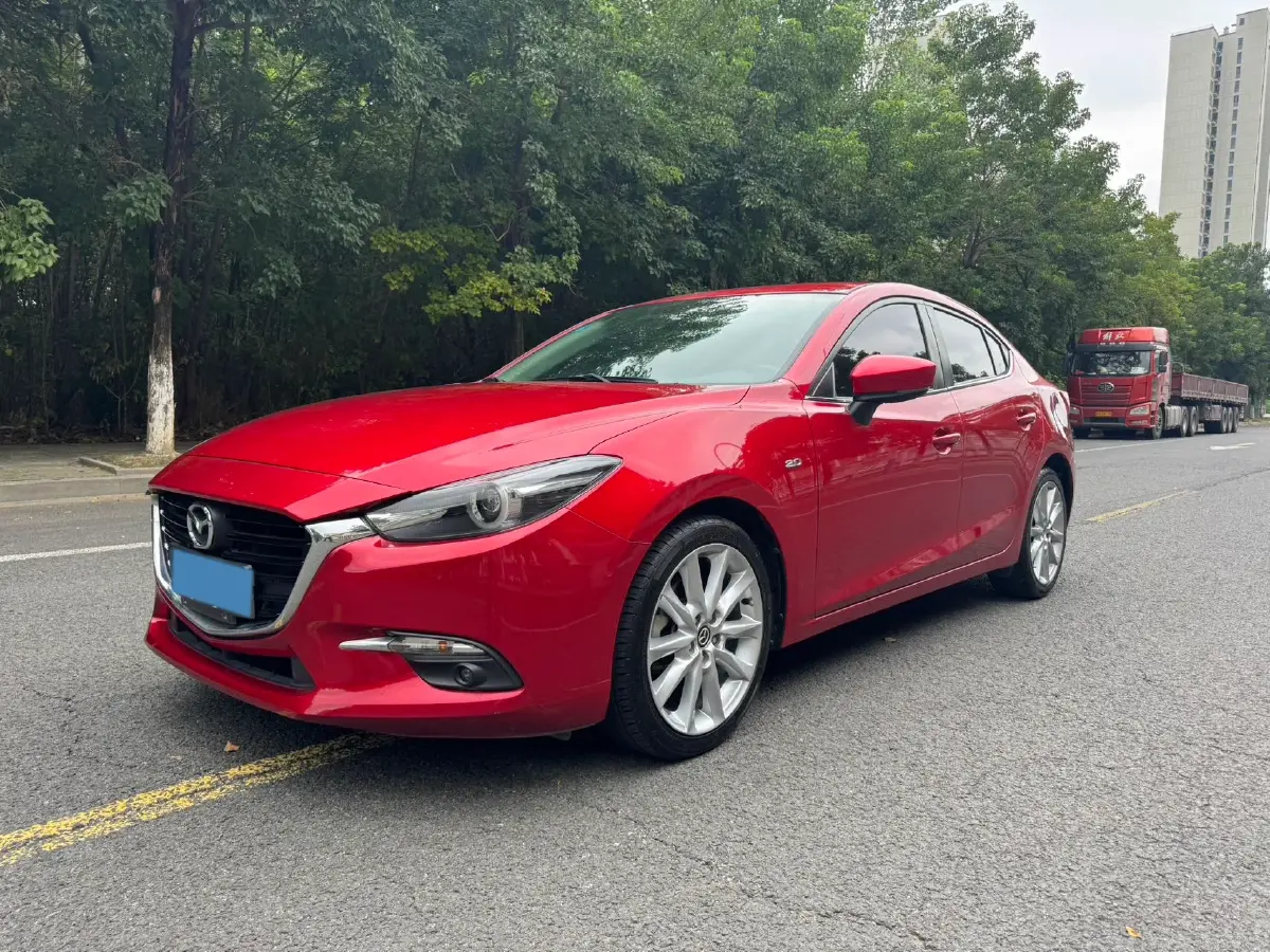 2017 Mazda 3 Axela 1.5L 117HP L4 6AT