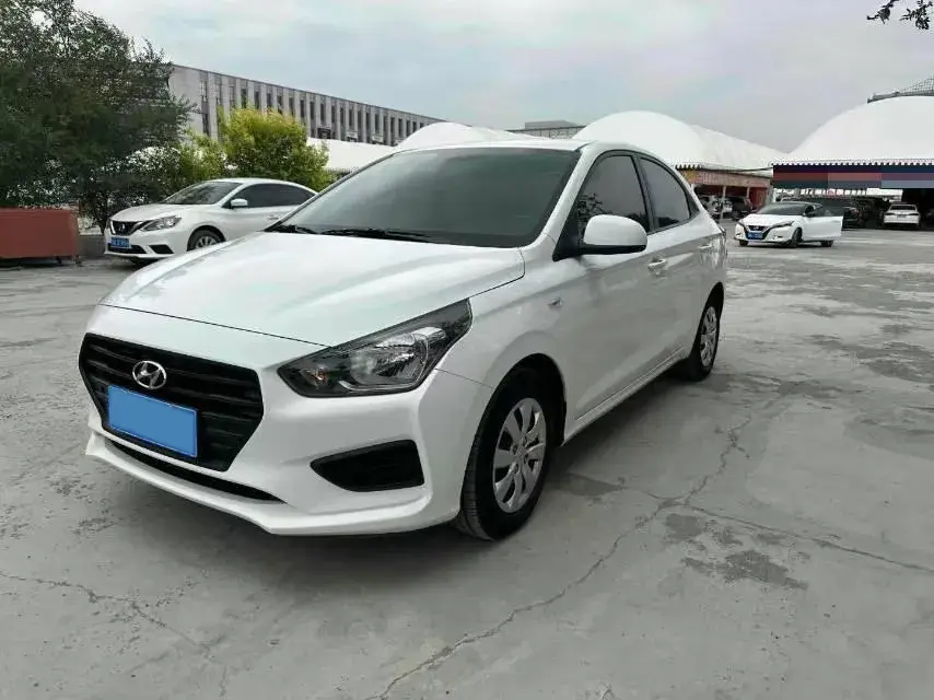 2016 Hyundai Verna 1.4L 100HP L4 6MT