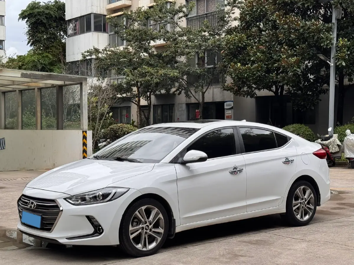 2016 Hyundai Elantra 1.6L 130HP L4 6AT