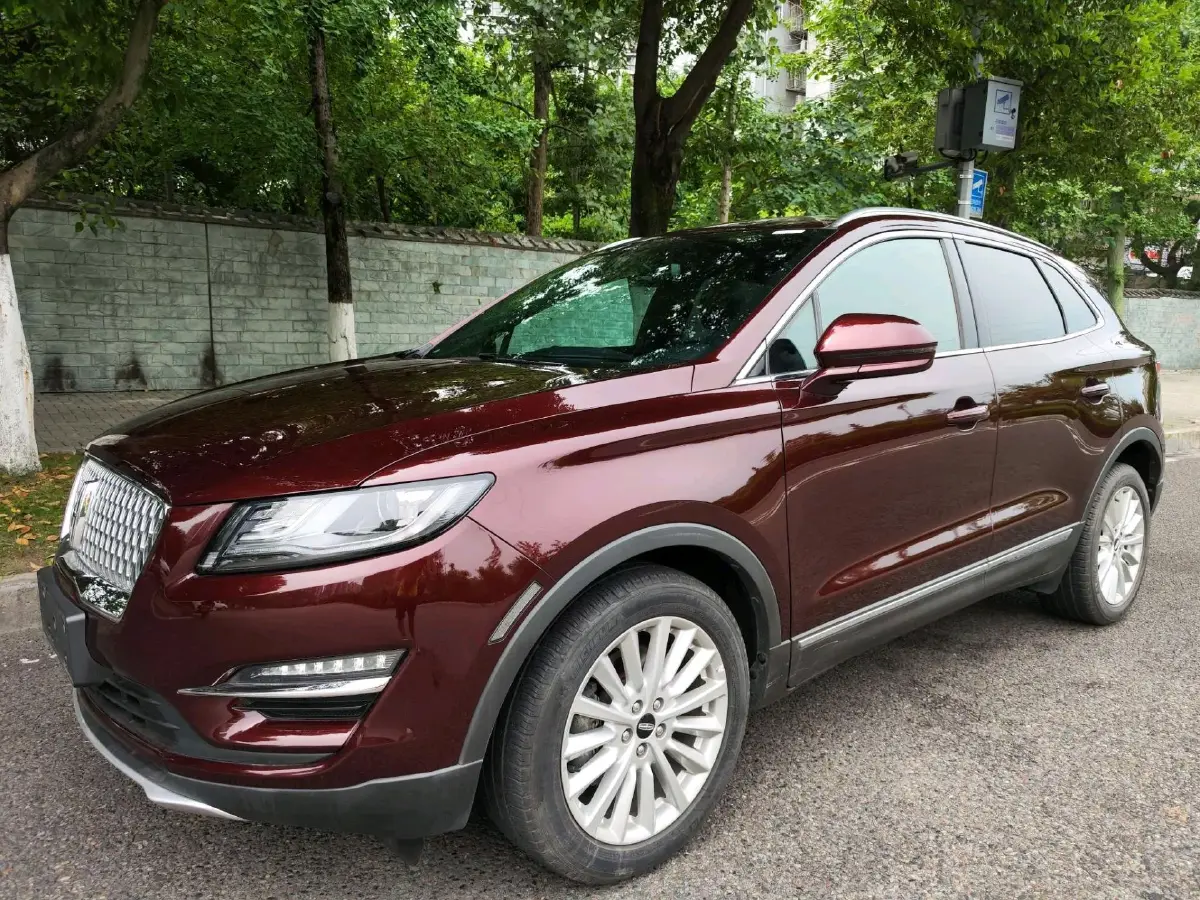 2019 Lincoln MKC 2.0T 203HP L4 6AT