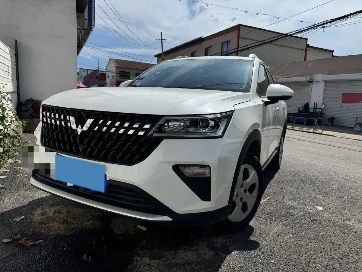 2022 WuLing XingChi 1.5L 99HP L4 6MT