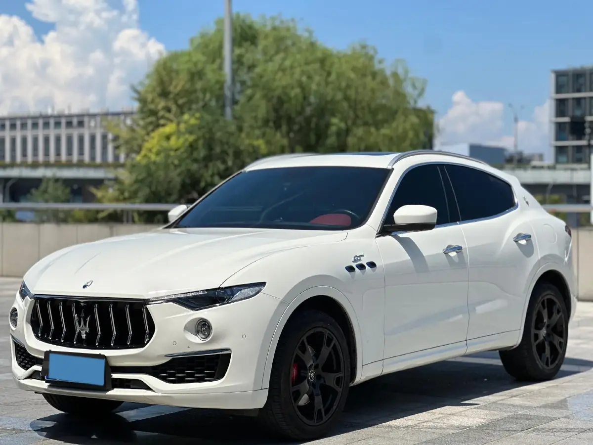 2022 Maserati Levante 2.0T 330HP L4 8AT