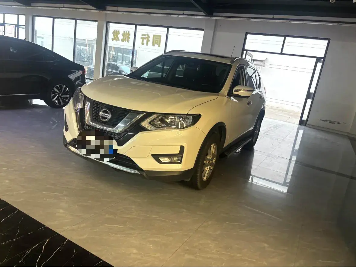 2023 Nissan X-Trail 2.0L 151HP L4 CVT
