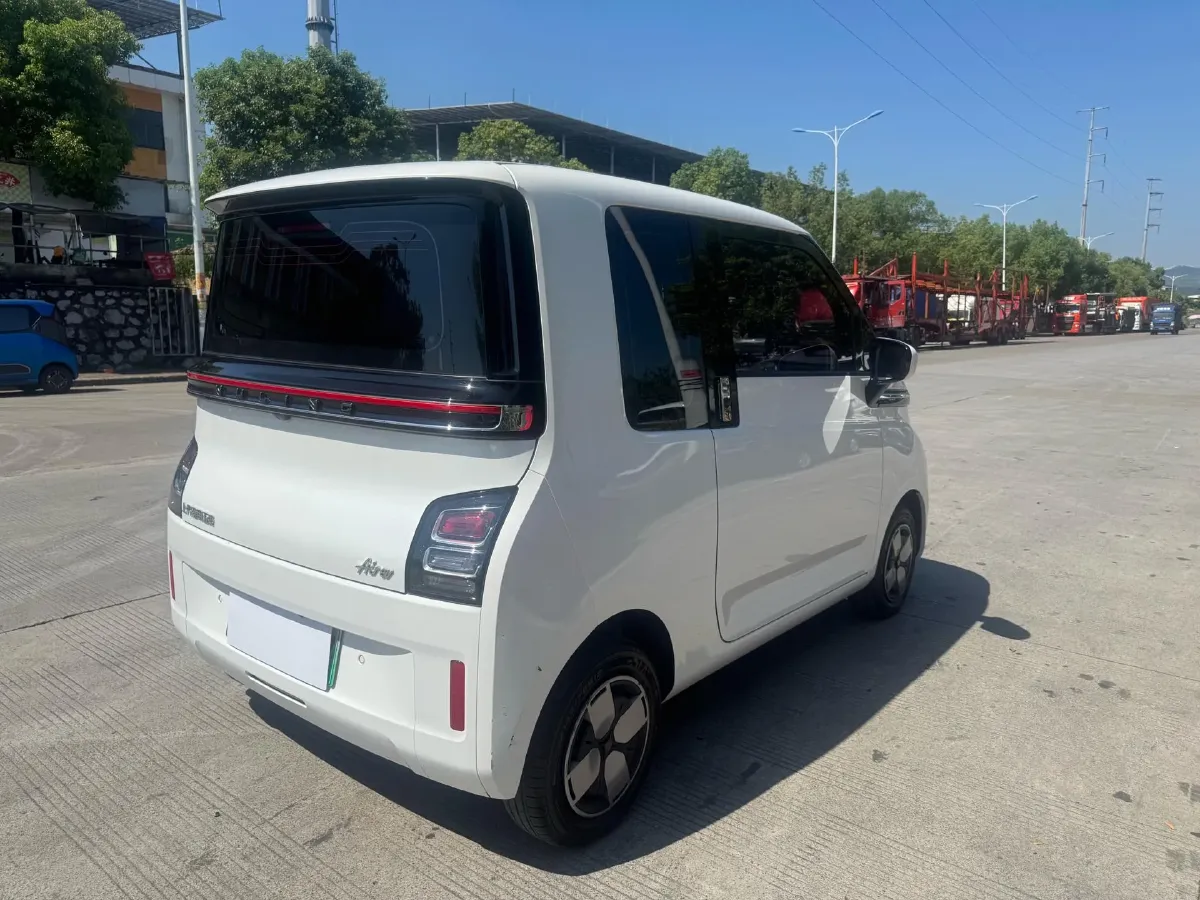 2023 WuLing Air ev BEV 28.4KWH,autocango,china used car exporter,china ev exporter,chinese used car exporter,chinese used ev exporter