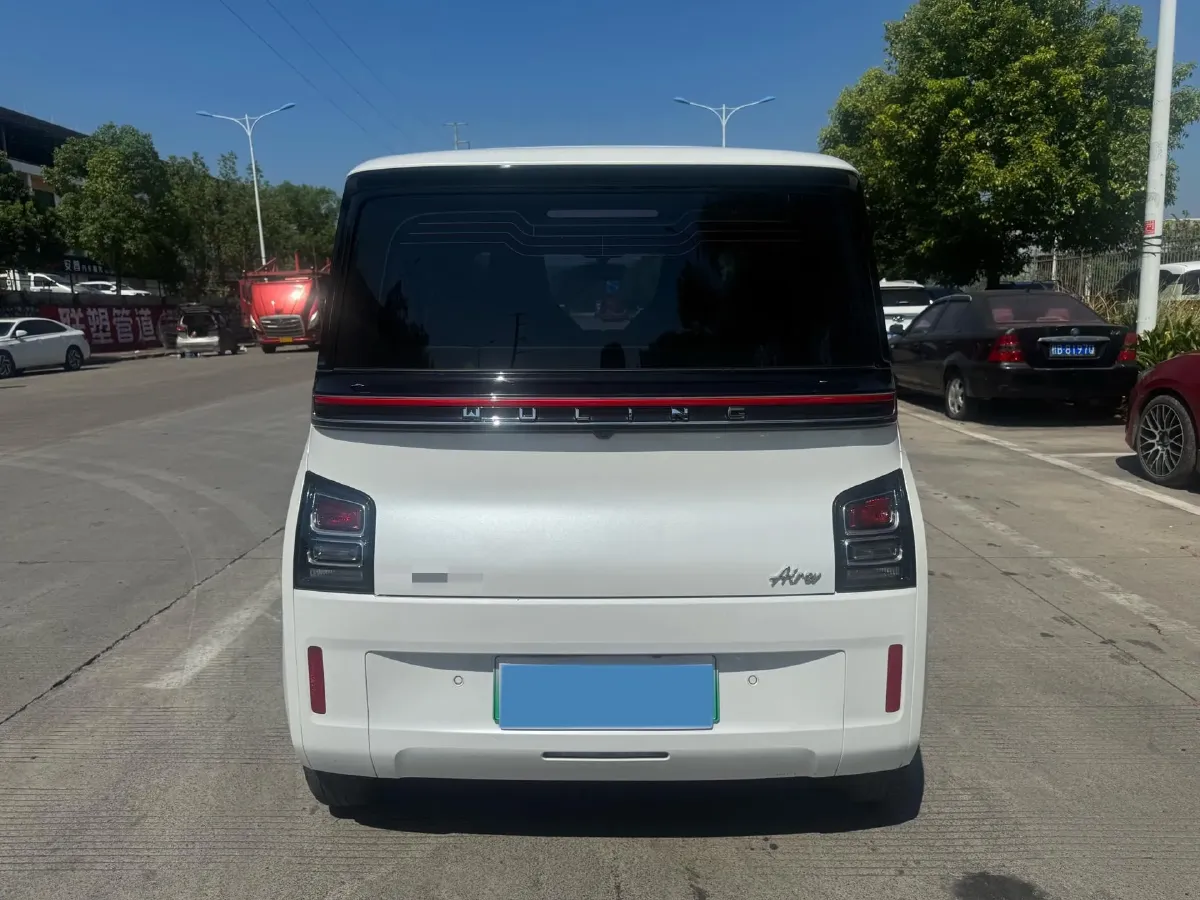 2023 WuLing Air ev BEV 28.4KWH,autocango,china used car exporter,china ev exporter,chinese used car exporter,chinese used ev exporter