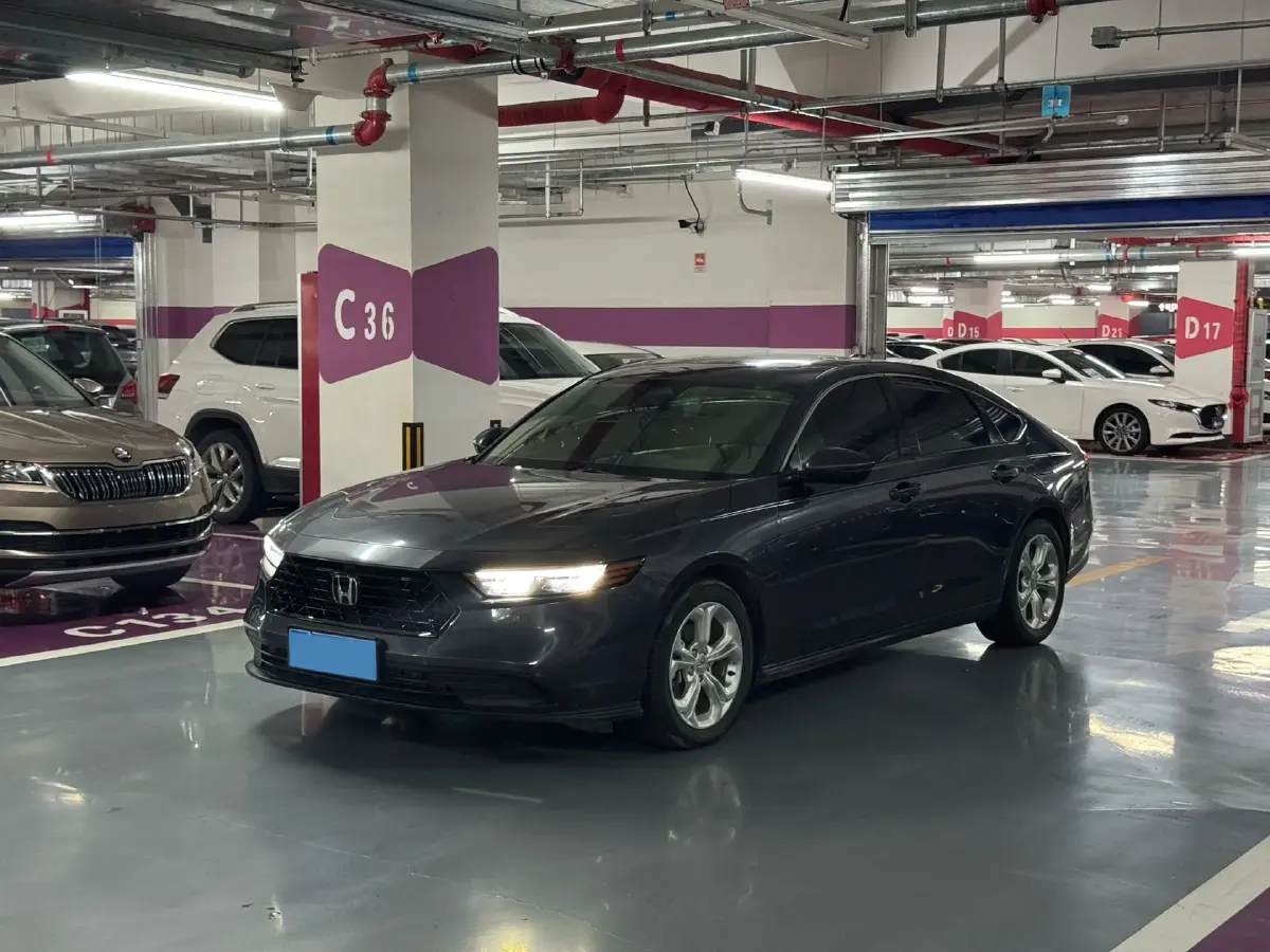 2025 Honda Accord 1.5T 192HP L4 CVT