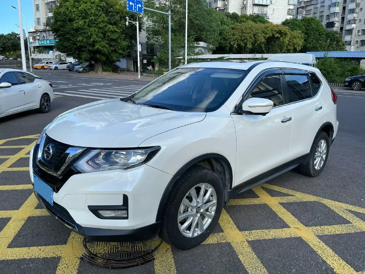 2020 Nissan X-Trail 2.0L 154HP L4 CVT