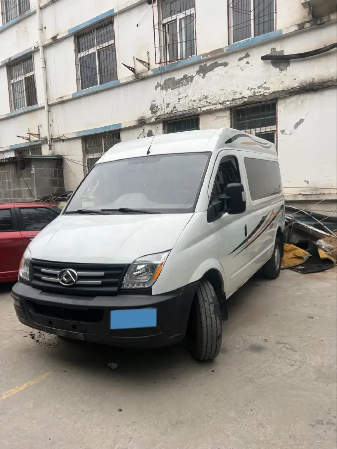 2020 MAXUS XinTu V80 2.5T 136HP L4 6MT